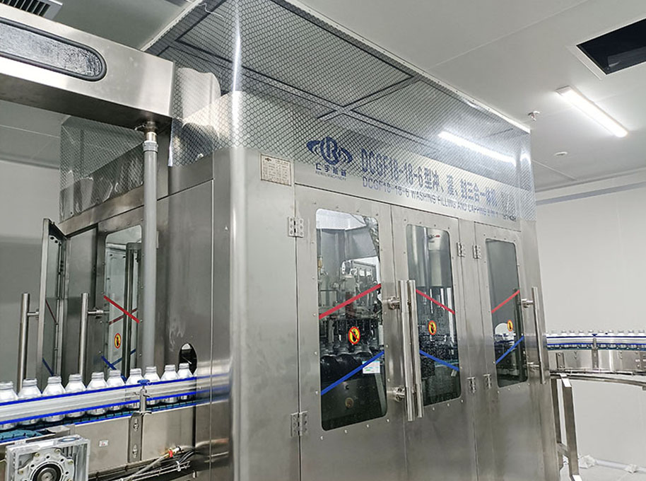 鋁罐三合一灌裝機